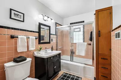 4949 N Idlewild Ave, Whitefish Bay, WI 53217 - Photo 15