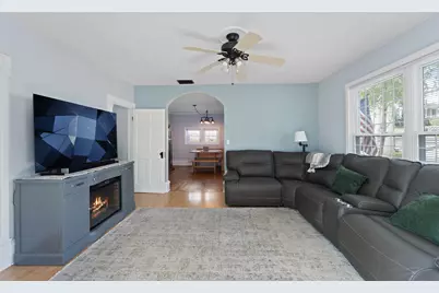 424  James St, Burlington, WI 53105 - Photo 11