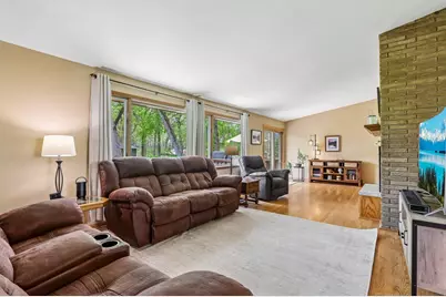 19505  Gebhardt Rd, Brookfield, WI 53045 - Photo 7