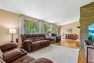 19505 Gebhardt Rd, Brookfield, WI 53045 - Photo 7
