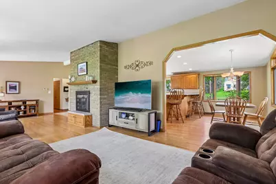 19505  Gebhardt Rd, Brookfield, WI 53045 - Photo 9