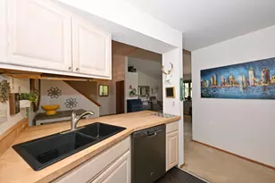 4015 S 84th St, Greenfield, WI 53228 - Photo 13