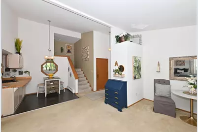 4015 S 84th St #8, Greenfield, WI 53228 - Photo 3