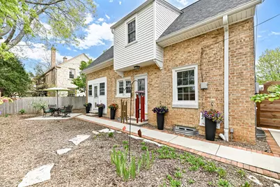 321 N 74th St, Milwaukee, WI 53213 - Photo 25