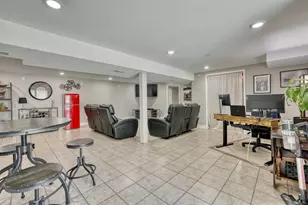 1960 Dixie Dr, Waukesha, WI 53189 - Photo 25