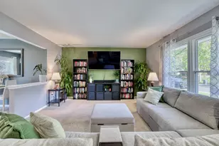 1960 Dixie Dr, Waukesha, WI 53189 - Photo 5