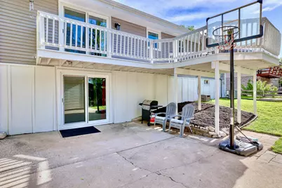 1960  Dixie Dr, Waukesha, WI 53189 - Photo 3