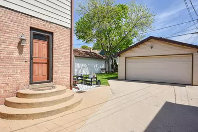 2608 N 71st St, Wauwatosa, WI 53213 - Photo 33