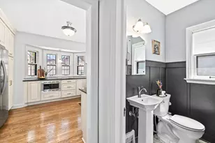 2608 N 71st St, Wauwatosa, WI 53213 - Photo 21