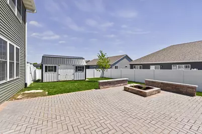 3184 S Warbler Ct, Beloit, WI 53511 - Photo 37