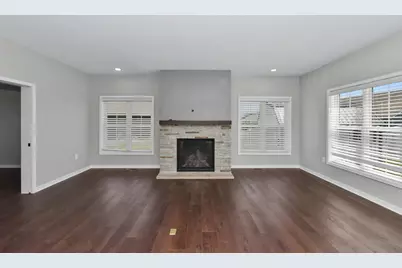 3184 S Warbler Ct, Beloit, WI 53511 - Photo 13