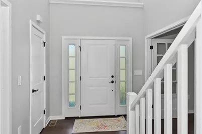 3184 S Warbler Ct, Beloit, WI 53511 - Photo 3