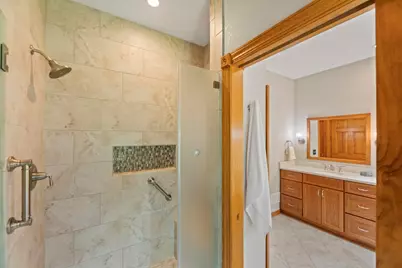 W379N8508  Mill St, Oconomowoc, WI 53066 - Photo 19