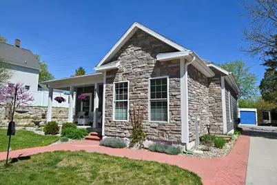 440 W Chestnut St, Port Washington, WI 53074 - Photo 3