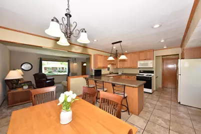 8222 W Norwich Ave, Greenfield, WI 53220 - Photo 11