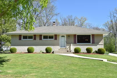 8222 W Norwich Ave, Greenfield, WI 53220 - Photo 3
