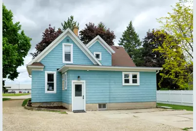913 E Washington St, West Bend, WI 53095 - Photo 11