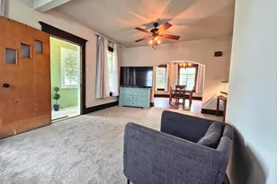 913 E Washington St, West Bend, WI 53095 - Photo 3