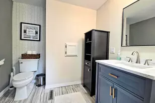 913 E Washington St, West Bend, WI 53095 - Photo 33