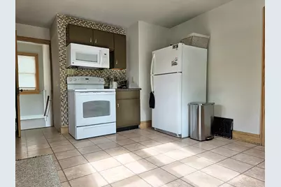 913 E Washington St, West Bend, WI 53095 - Photo 19