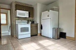 913 E Washington St, West Bend, WI 53095 - Photo 19