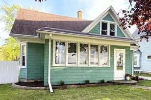 913 E Washington St, West Bend, WI 53095 - Photo 5