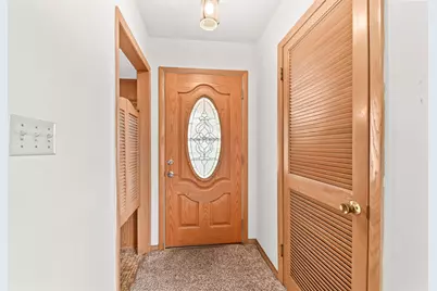 2336 N 116th St, Wauwatosa, WI 53226 - Photo 3