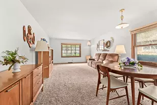 2336 N 116th St, Wauwatosa, WI 53226 - Photo 9