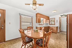 2336 N 116th St, Wauwatosa, WI 53226 - Photo 11