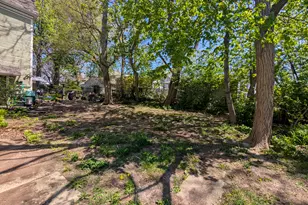 2444 N Palmer St, Milwaukee, WI 53212 - Photo 15