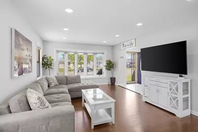 2021  18th Ave, Kenosha, WI 53140 - Photo 11