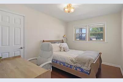 2021  18th Ave, Kenosha, WI 53140 - Photo 13