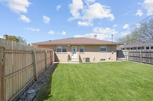 2021 18th Ave, Kenosha, WI 53140 - Photo 25