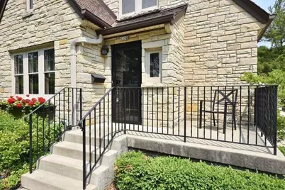 5352 N Kent Ave, Whitefish Bay, WI 53217 - Photo 3
