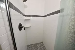 5352 N Kent Ave, Whitefish Bay, WI 53217 - Photo 27