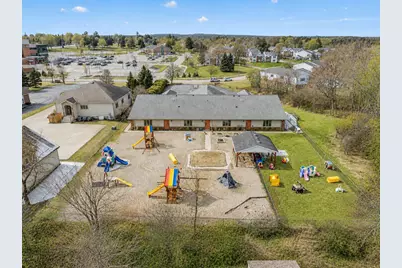 1701  Vogt Dr, West Bend, WI 53095 - Photo 3