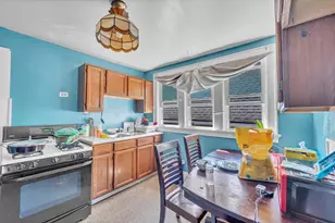 2111 W Burnham St, Milwaukee, WI 53204 - Photo 7