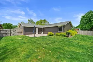 1331 E Maass Dr, Oak Creek, WI 53154 - Photo 29