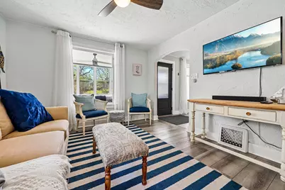 527  Water St, Lake Geneva, WI 53147 - Photo 7