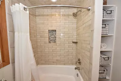 814 E Manor Cir, Bayside, WI 53217 - Photo 17