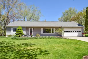 814 E Manor Cir, Bayside, WI 53217 - Photo 1