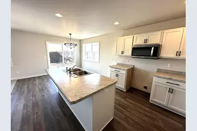 941  Sully Way, Sheboygan Falls, WI 53085 - Photo 5