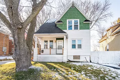 2615 N Wauwatosa Ave, Wauwatosa, WI 53213 - Photo 1