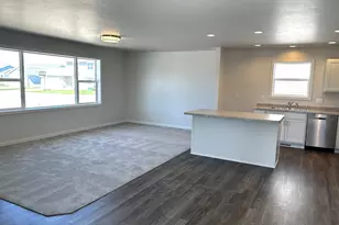 947 Sully Wy, Sheboygan Falls, WI 53085 - Photo 5