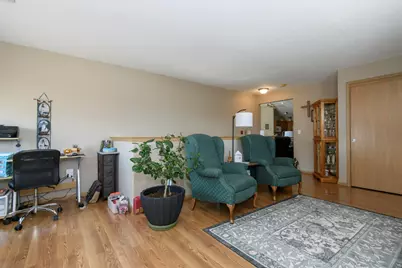346  Brookside Dr #7, Mayville, WI 53050 - Photo 21