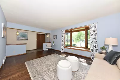 36640  Prairie Dr, Summit, WI 53066 - Photo 7