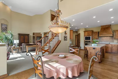 8234 S 43rd St, Franklin, WI 53132 - Photo 15