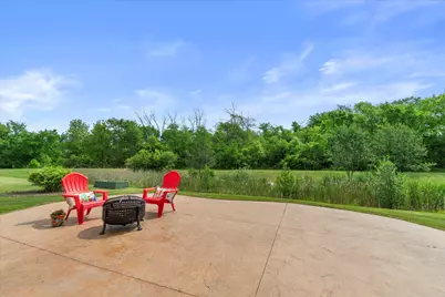 8234 S 43rd St, Franklin, WI 53132 - Photo 43