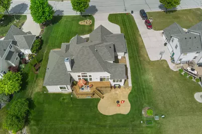 8234 S 43rd St, Franklin, WI 53132 - Photo 71