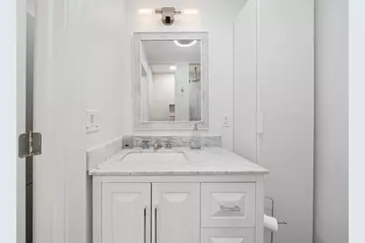 1270  Wisconsin St #211, Lake Geneva, WI 53147 - Photo 15